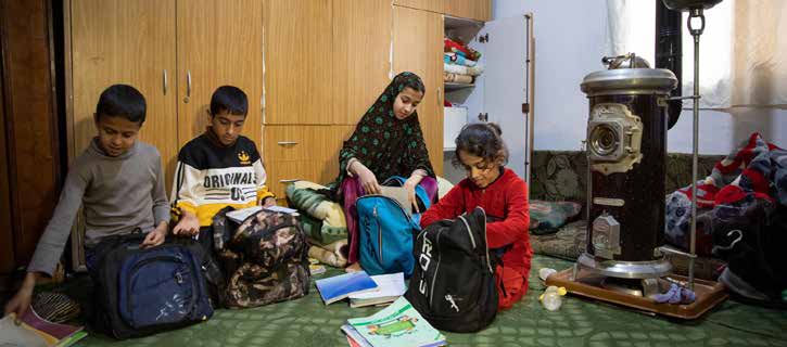 ​ Syrian refugee children studying at home in Jordan. © UNICEF/UNI304422/Matas